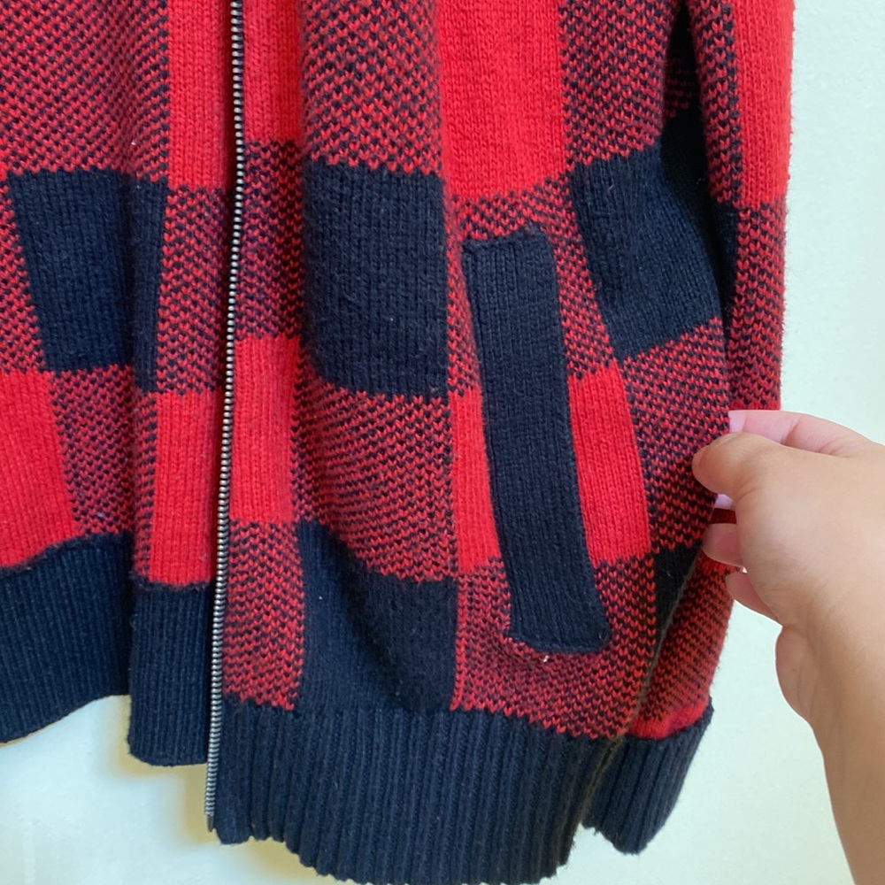 AE sweater - Picture 3 of 8